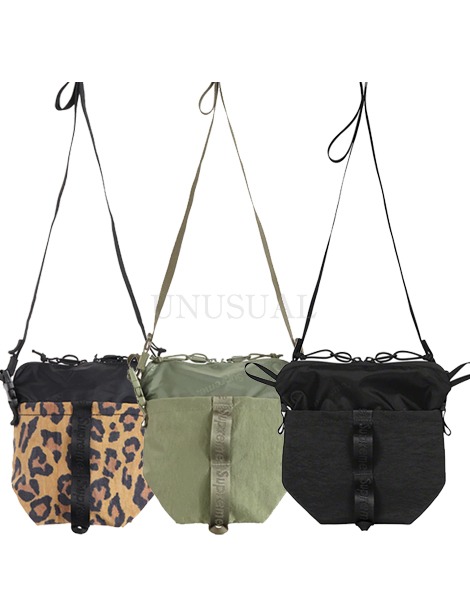 20fw Neck Pouch